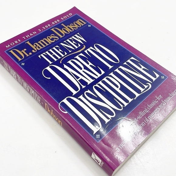 The New Dare to Discipline by Dr. James Dobson paperback book - Picture 1 of 3